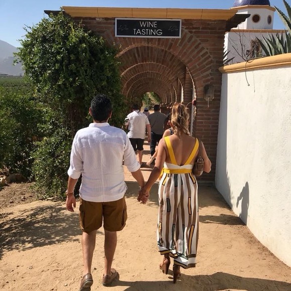 Jumpsuit size Small, mid leg length - Picture 3 of 3